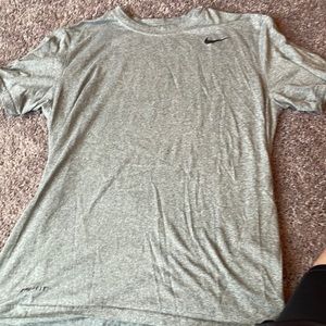 Nike dri fit t shirt grey. Size medium